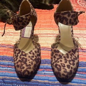 Impo  size 8 leopard print pumps with ankle strap